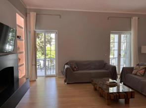 The Elegant Summer House