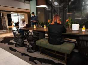 The Capital 15 on Orange Hotel & Spa