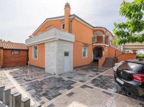 Apartment Complex Villa Visnjan with Pool