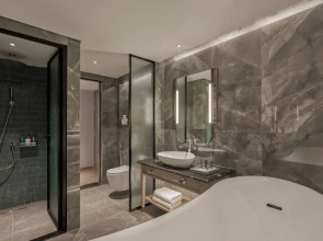 La Siesta Premium Saigon Central