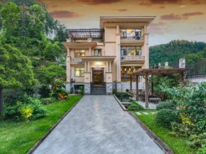 Wuyuan | Qiyuan Xiaozhu Homestay (Wuyuan High-Speed Railway Station)