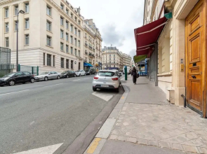 Sublime chic & modern apartment - Paris 5e by GuestReady