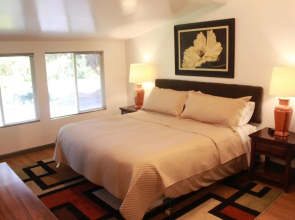 Lava Lodge at Hale Kilauea