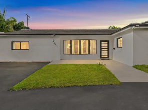 Kasa Lighthouse Point South Florida