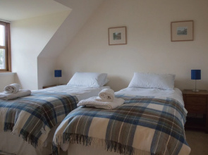 Highland Holiday Homes - Tulloch Ard