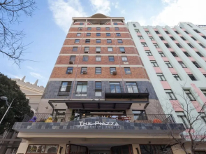 Beautiful Apartment in The Piazza With Pool and Gym