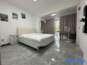 Qiushui Weilan Homestay