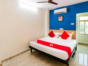 OYO 47366 Hotel Cocanada Inn