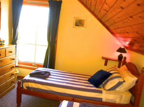 Westrow Lodge Bed & Breakfast