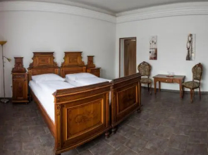 Hotel Laguna