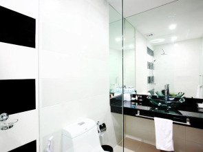 One World One Home Naiharn Hotel