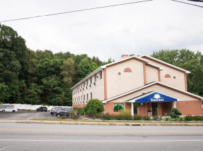 Days Inn by Wyndham Torrington