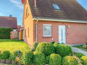 Awesome Home in Beckerwitz With 2 Bedrooms and Wifi