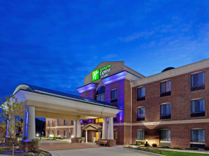 Holiday Inn Express & Suites Chesterfield by IHG