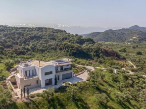 Olive House by MediterraneanVillas