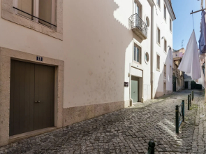 Chiado Studio and One-Bedroom Apartment - by LU Holidays