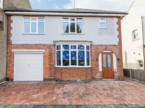 30 Charnwood Avenue