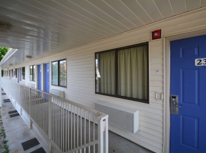 Motel 6 Wethersfield, CT - Hartford