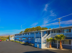 San Simeon Lodge