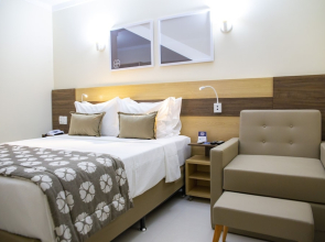 House Inn Hotel - Anashopping