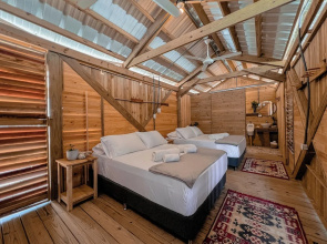 Watú Kite House