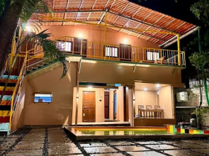Lost Paradise A Social Hostel