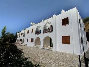 Skeleas Pissouri Apartments