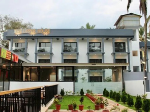 Fabhotel Prime Jr High Sky