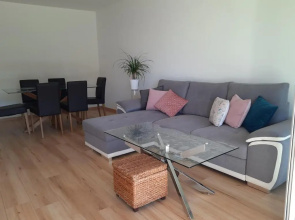 Mon petit Paradis, Cassis centre Apt 90 m2, 200 m Mer, terr plein sud, clim park privé