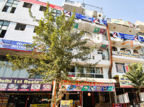 Hotel Mahesh by OYO Rooms