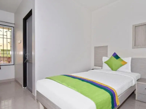 Hotel Shree Gayatri Annex by JK Rooms