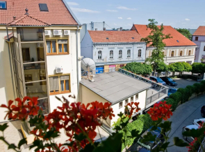 Hotel Capital