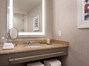 Coast Seattle Downtown Hotel by APA