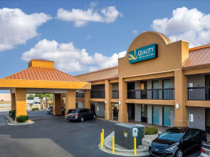 Quality Inn & Suites near Robins Air Force Base