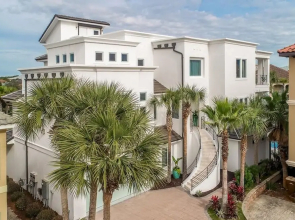 Beaches Be Sippin by Five Star Properties