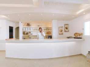 Nicolaus Club Prime Naxian
