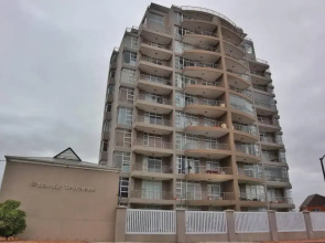 Oceanview Apartment -- Stunning view of Table Mountain & Atlantic Ocean