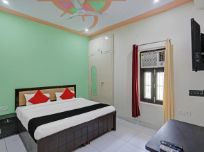 Capital O 81196 Friends Zone The Guest House