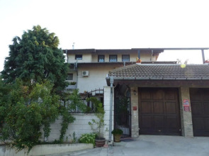 Guest House Delphini