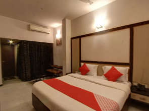 OYO 41104 Hotel Merilin