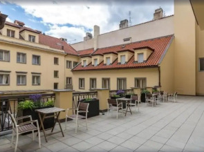 Merchant's Avenue Hotel