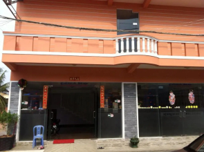 Tith Hour Guesthouse