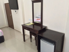 Adina Drive In Motel