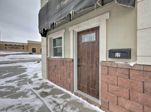 Regal River Retreat in the Heart of Yankton!