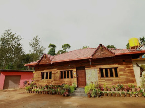 OYO 16451 Home Cozy Estate Stay madikeri