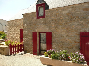 Stone House in Lilia Near Ile Vierge Lighthouse