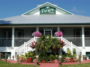 Ivey House Everglades Adventures Hotel