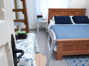 Allenby 2 Bed and Breakfast