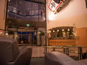 Hotel Motorsport Arena