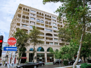 Apartment with Caspian Sea and F1 view